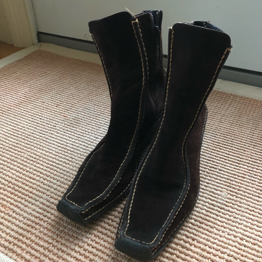 Beautiful wedge brown suede booties